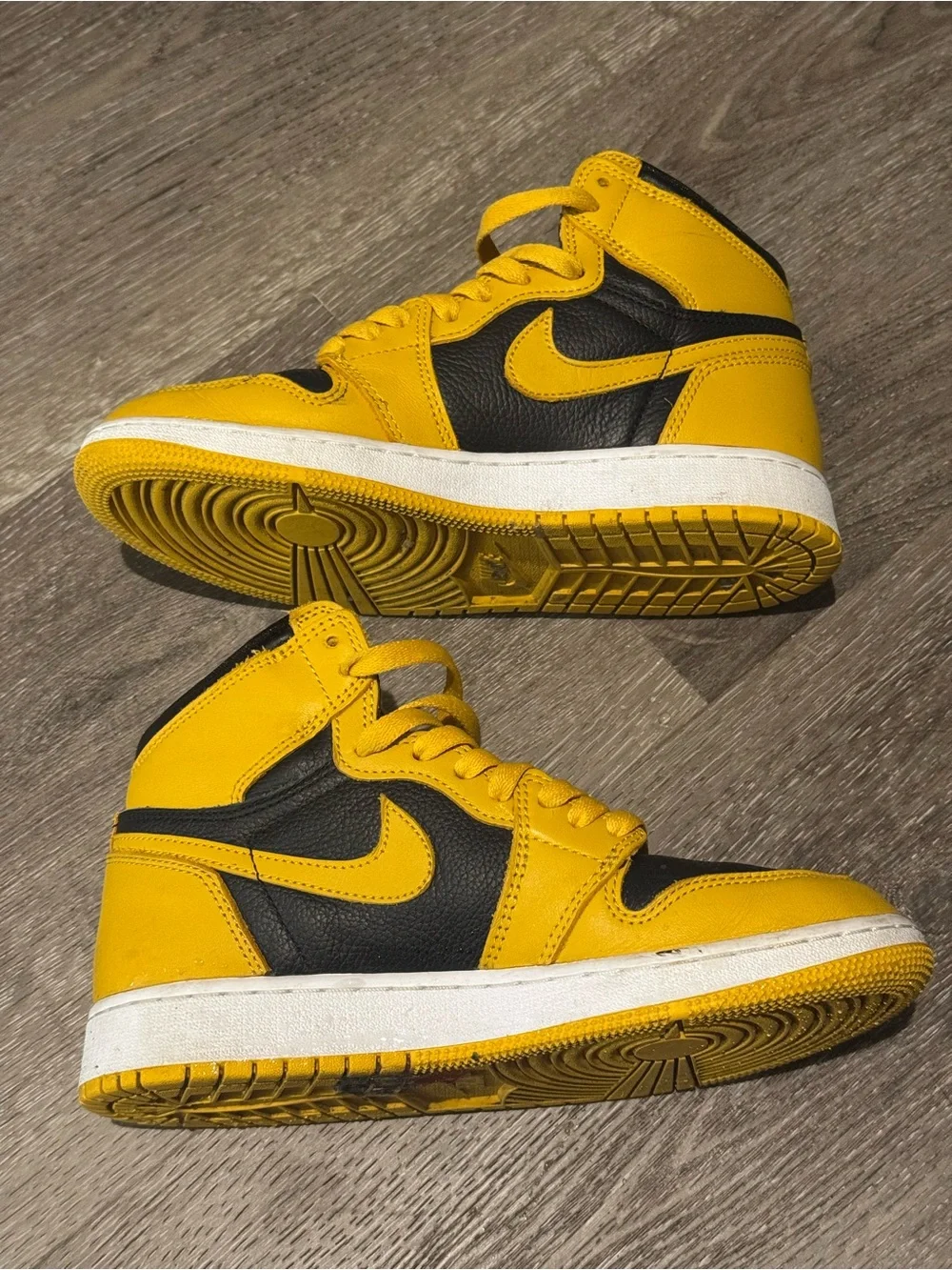 Nike Jordan 1 Retro High Golf High-Top Sneakers in Black & Yellow